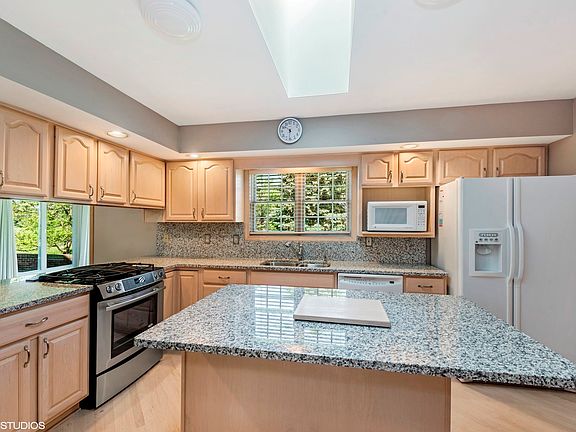 5th image of 11750 Pebble Beach Dr