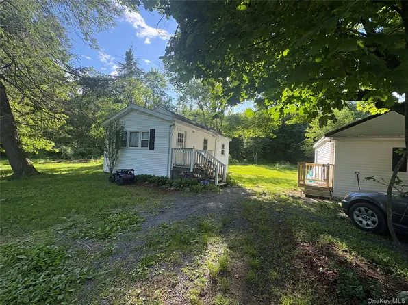 1 Royal Acres Dr #6, Middletown, NY 10940
