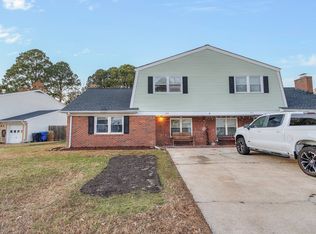 482 Century Ct, Virginia Beach, VA 23462