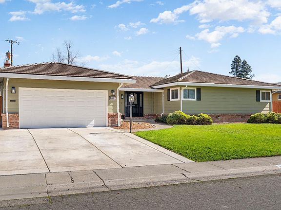 2nd image of 4822 Cameron Ranch Dr