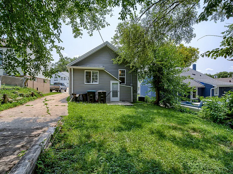 4818 Wirt St — Photo 25