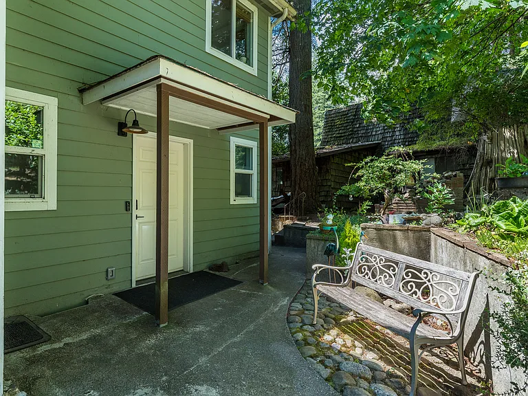 18302 E Spring Lake Rd — Photo 8