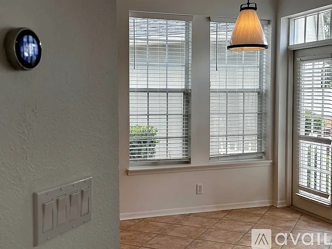 407 Iris St — Photo 36