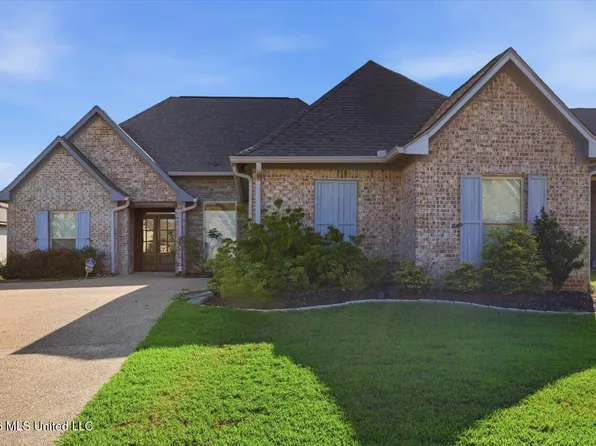 120 Emerald Dr, Brandon, MS 39047