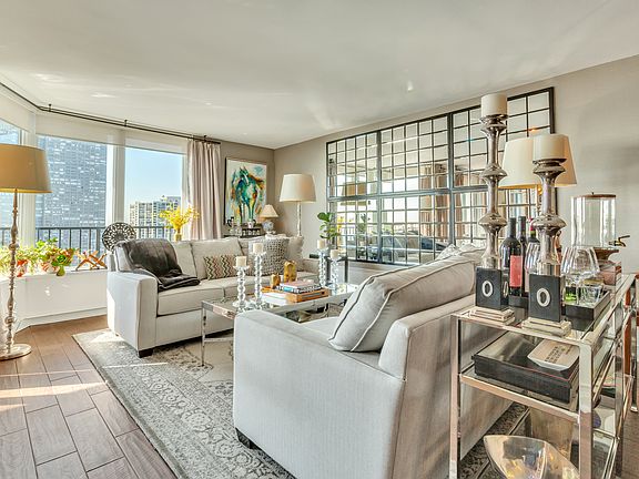 5th image of 4170 N Marine Dr APT 23E
