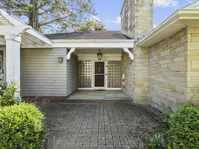 25 Crescent Bluff Ave — Photo 25
