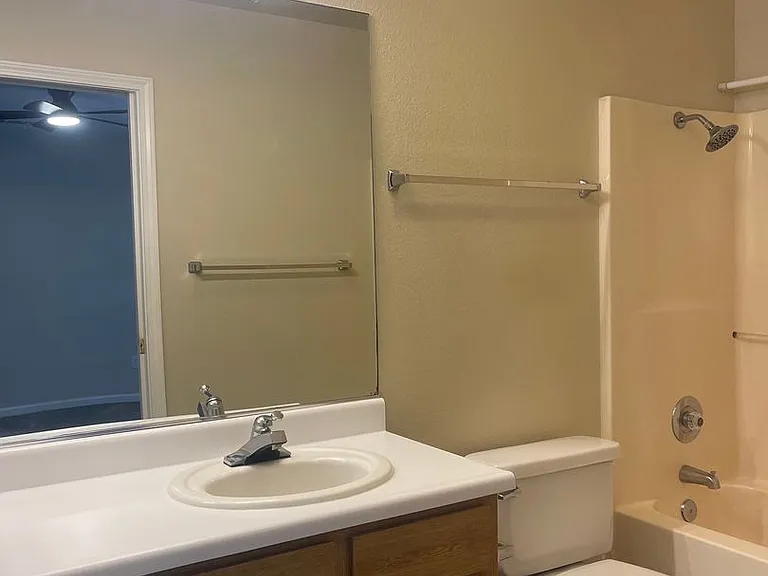 802 Cally Ct — Photo 23
