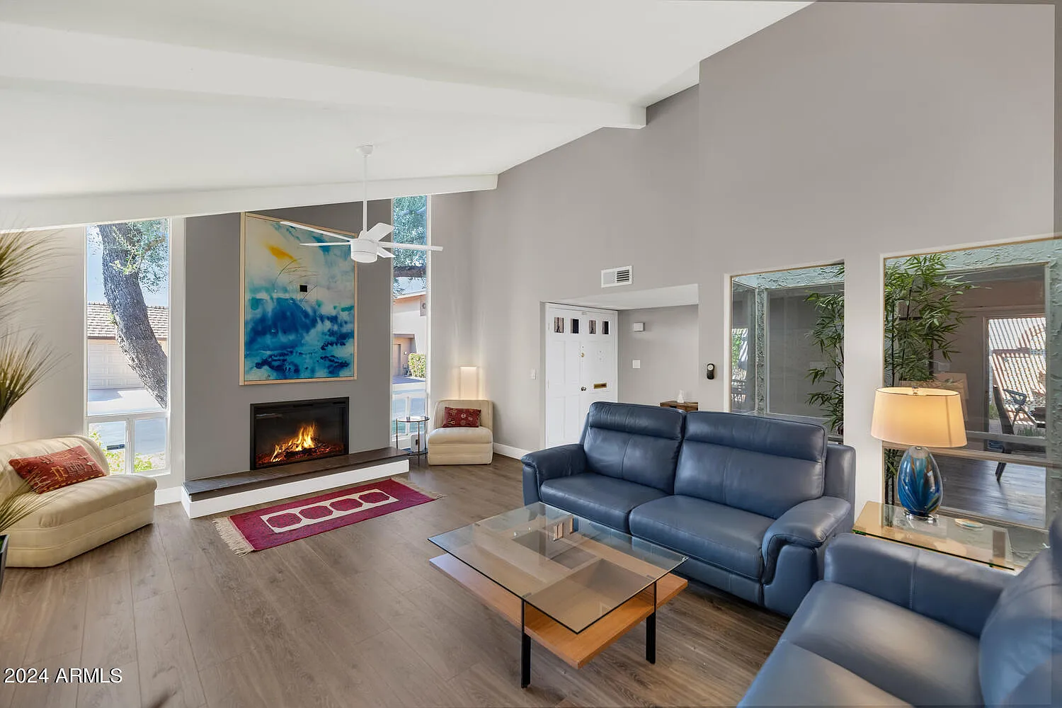 3 bed, 2.0 bath, 2108 sqft, $3,995 — Photo 1