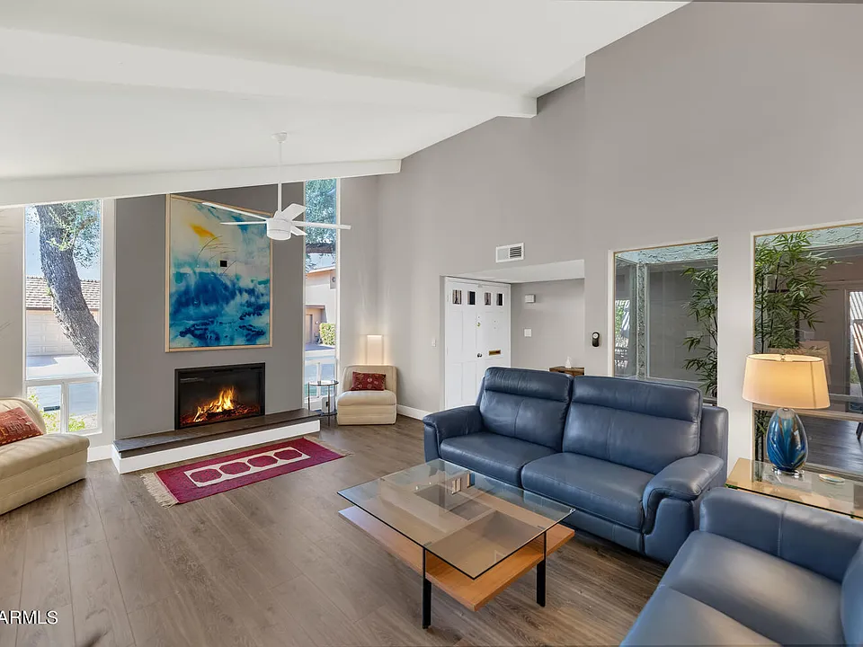 7948 E Vista Dr