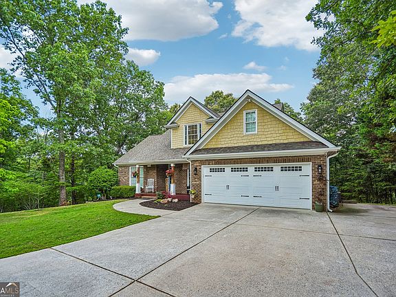 2nd image of 9395 Edgewater Dr