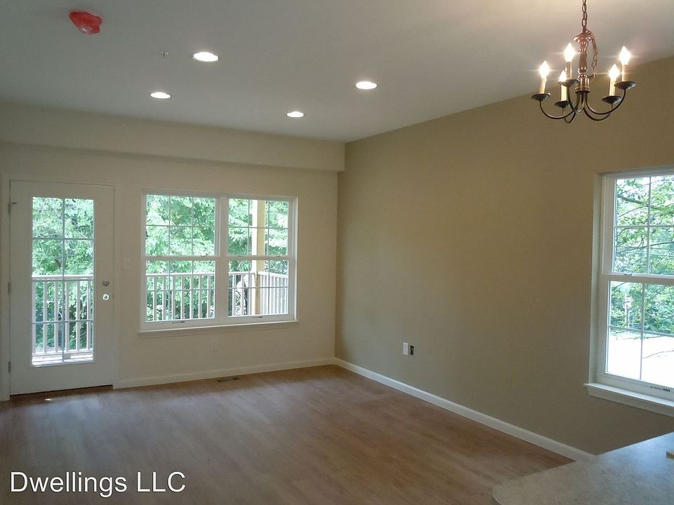 2nd image of 1301 W Allen St APT 12