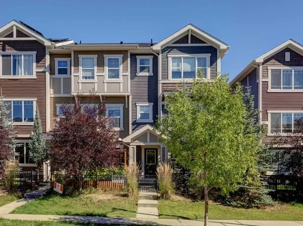 172 W Sundown Rd, Cochrane, AB T4C 2M5