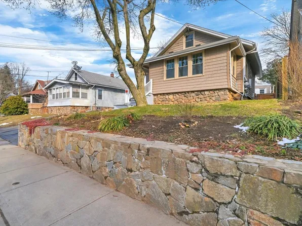 18 Harvard Avenue, Stamford, CT 06902