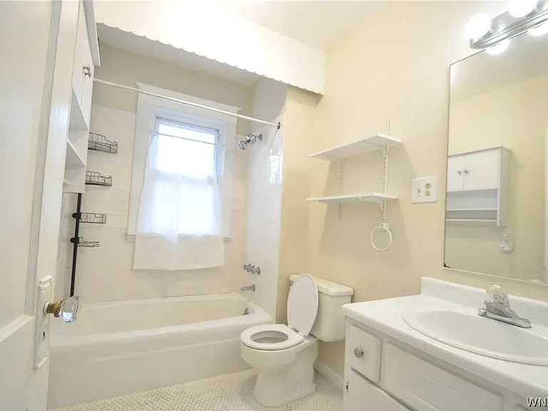 9 Wellington Rd — Photo 20