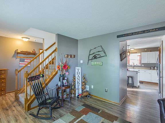4th image of 1567 Rebecca Dr
