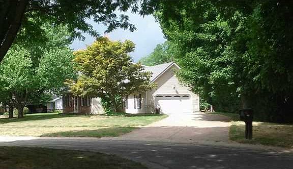 2nd image of 118 Hidden Cove Ct
