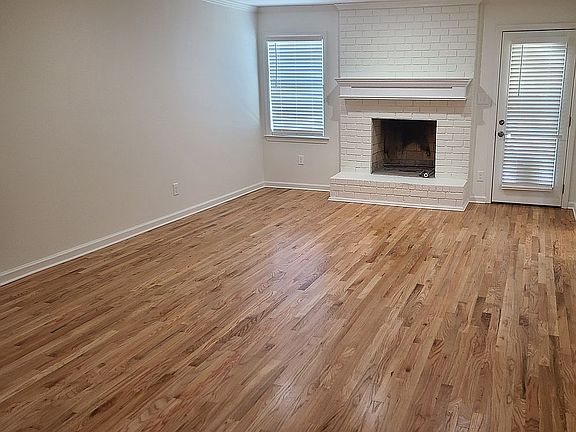 2nd image of 8025 Dovie Ln