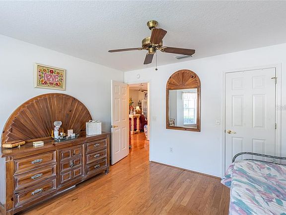 4th image of 1012 Sierra Blanca Ct