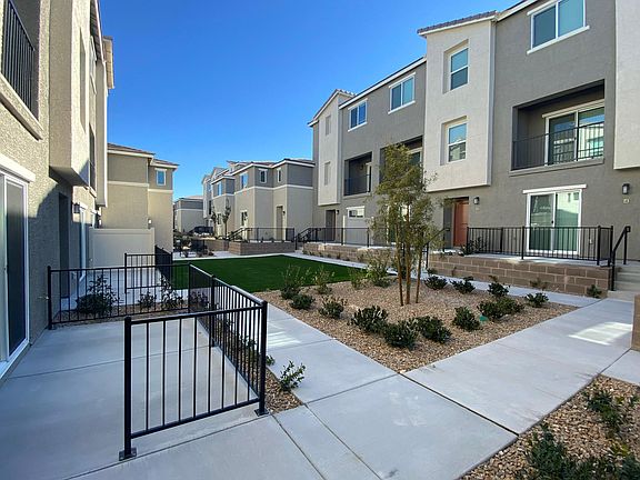 3rd image of 2845 Cooper Wind Ln