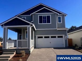1202 Parkside Ave, Woodburn, OR