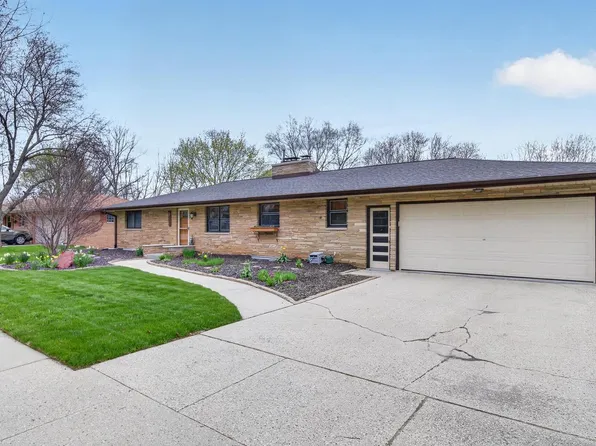 841 S 7th AVENUE, West Bend, WI 53095