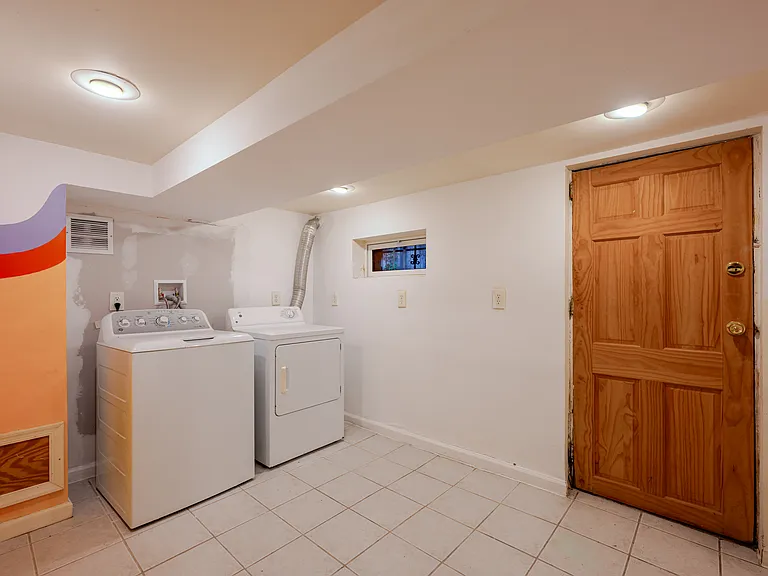 763 Girard St NW — Photo 27