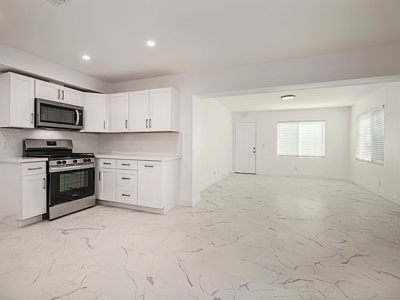 5th image of 11361 San Juan St #1