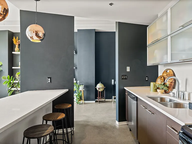 2115 Yeaman Pl #316 — Photo 4
