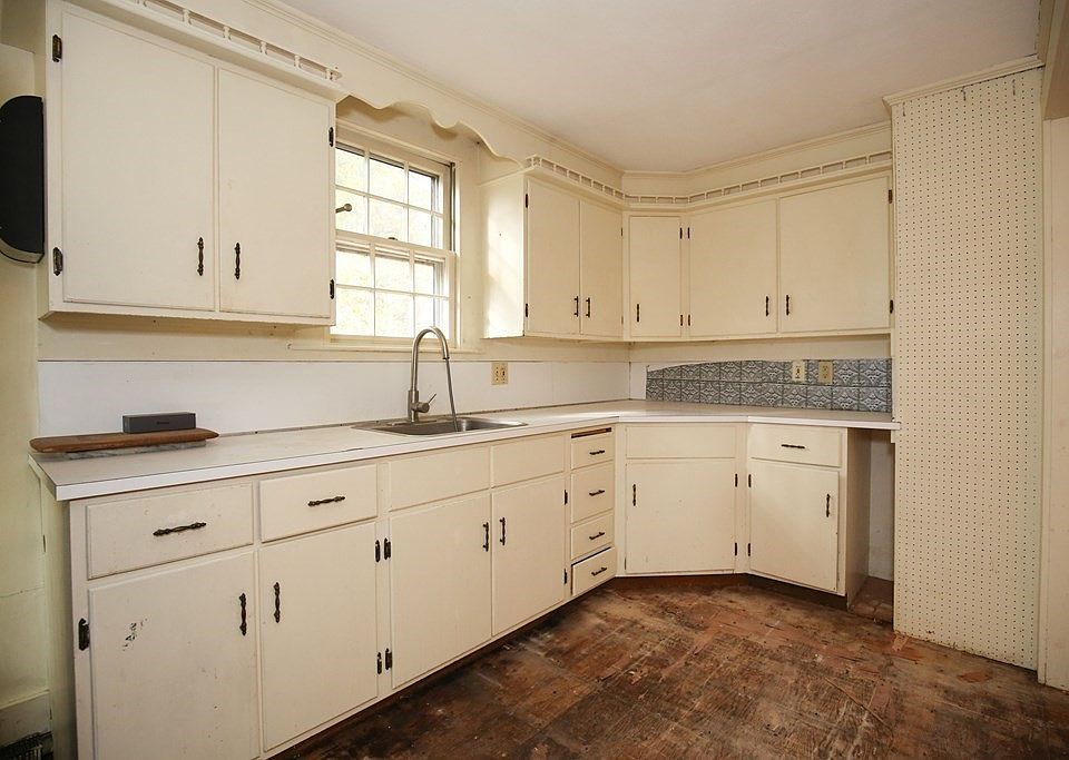 22 Pond St, Boxford, MA 01921 Zillow