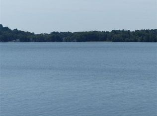 42 Birchmeadow Rd, Amesbury, MA 01913