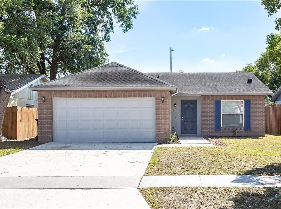 1st image of 817 Oak Manor Cir