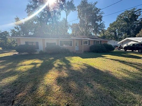 156 Highland Park Dr