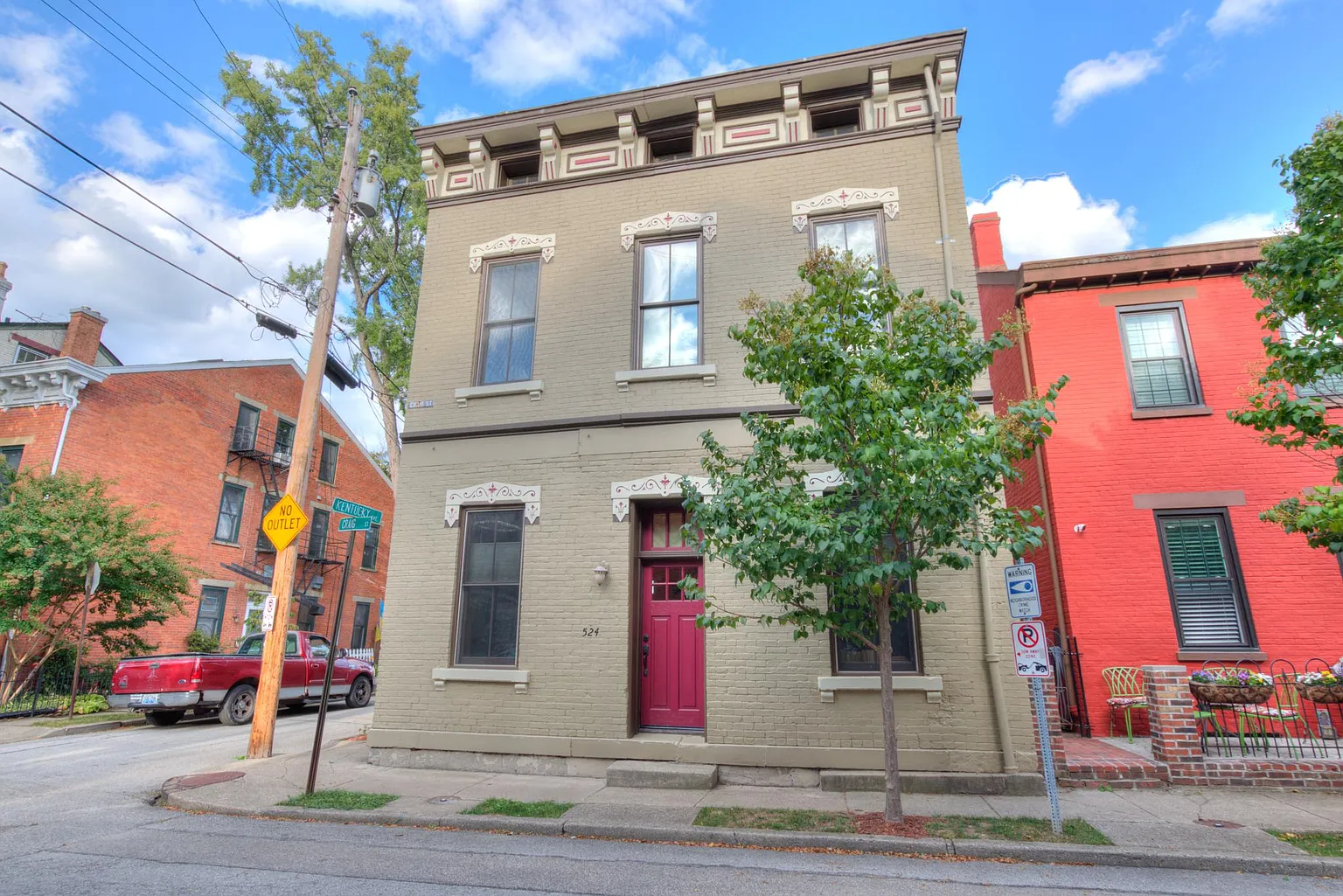 524 Craig St APT 1 photo 1