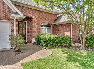 127 Eastside Dr, Brandon, MS 39047