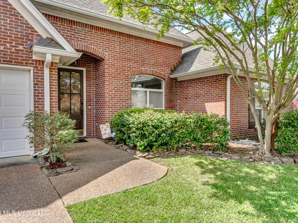 127 Eastside Dr, Brandon, MS 39047