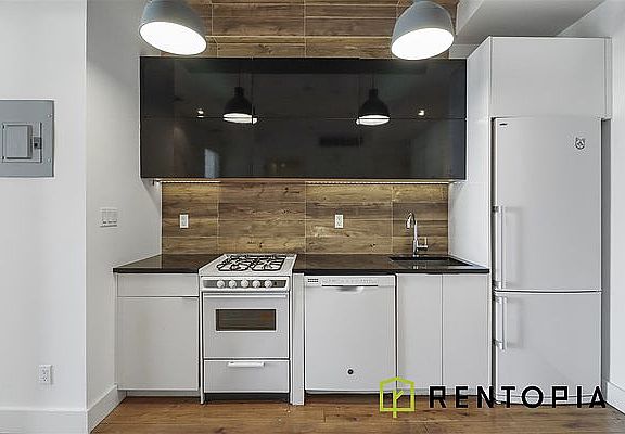 2nd image of 73 Montrose Ave #4F