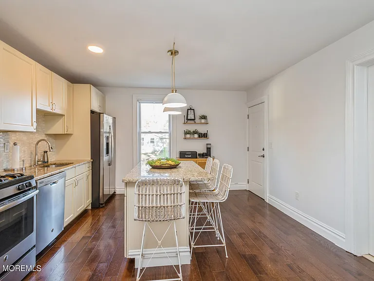 504 Ludlow Ave #WINTER ONLY — Photo 10