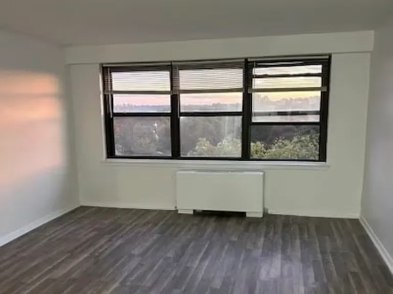 285 Aycrigg Ave #20C — Photo 11