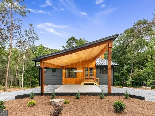 540 Lees Ride, McCaysville, GA 30555