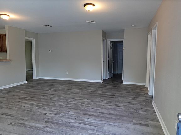 2nd image of 7806 Beckley St Ste B