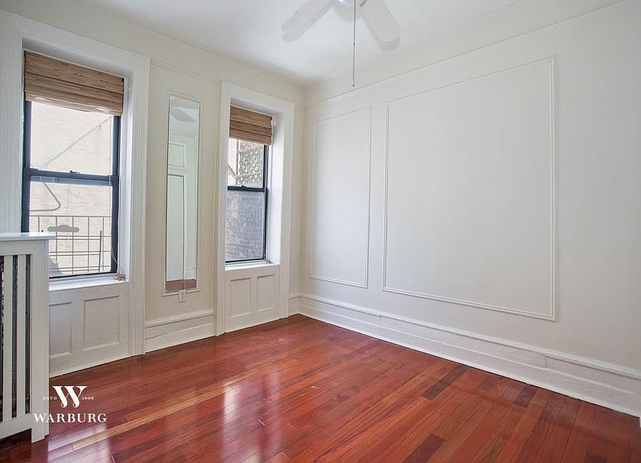 2nd image of 411-413 W 44th St
