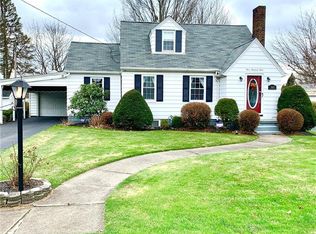 303 W Elizabeth St, New Castle, PA 16105