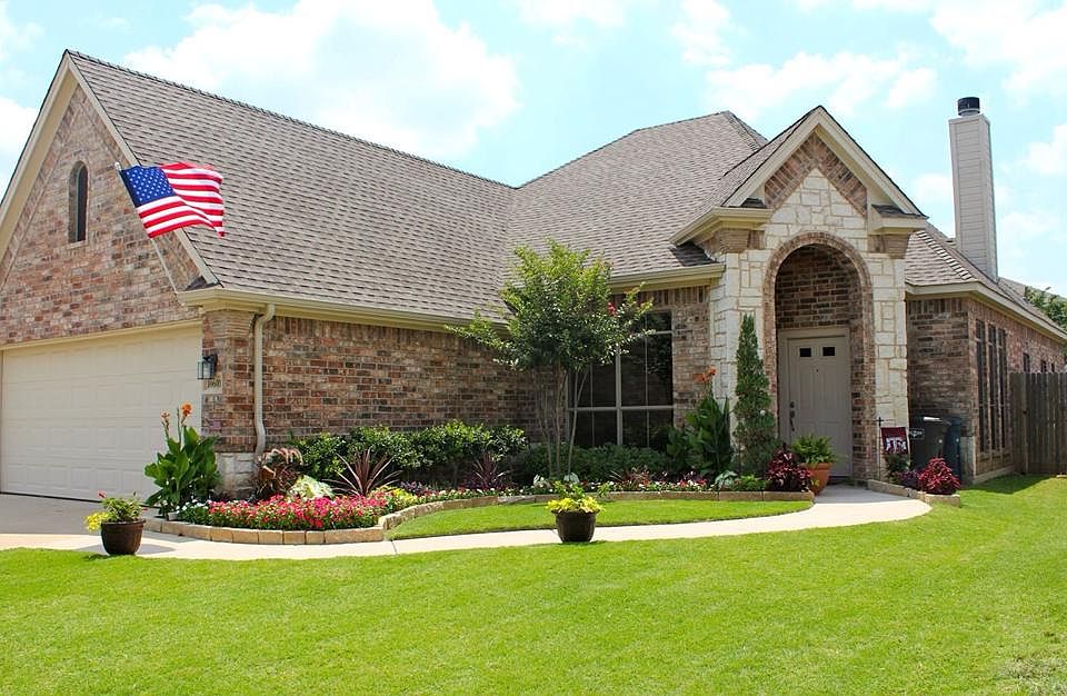 1st image of 10601 Braewood Dr