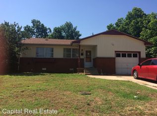 716 Holoway Dr, Midwest City, OK 73110