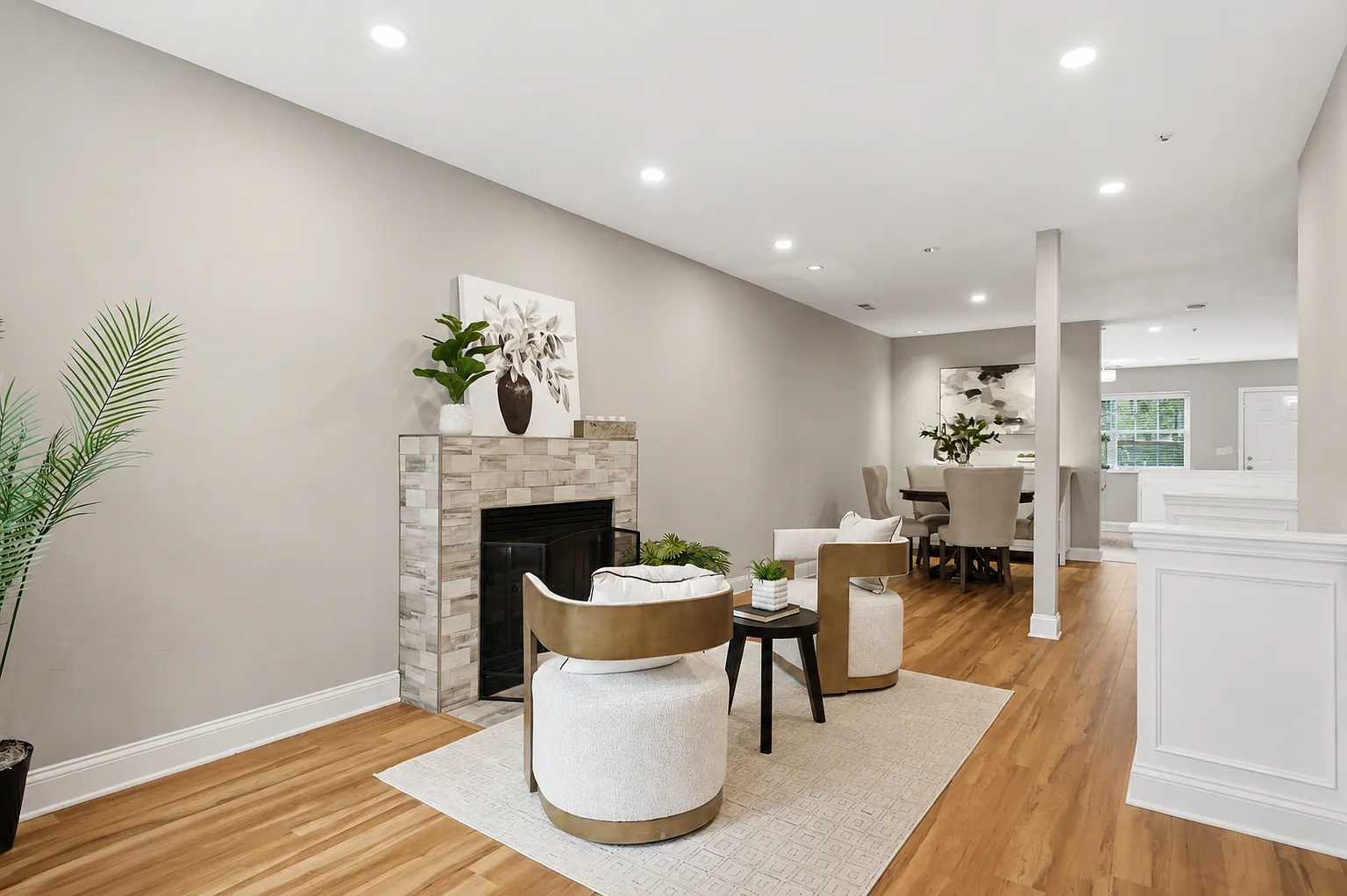 3 bed, 1912 sqft, $3,200 — Photo 1