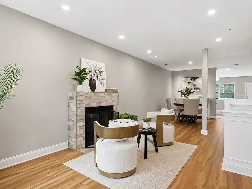 458 Jason Dr