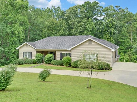 2nd image of 88 Cedar Ridge Rd