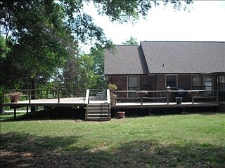 3rd image of 110 Shearbrook Dr