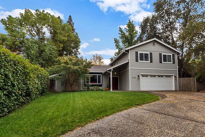 1st image of 7784 Magnolia Ave