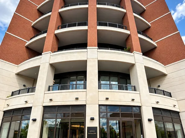 1 Hume St #402, Collingwood, ON L9Y 1W7